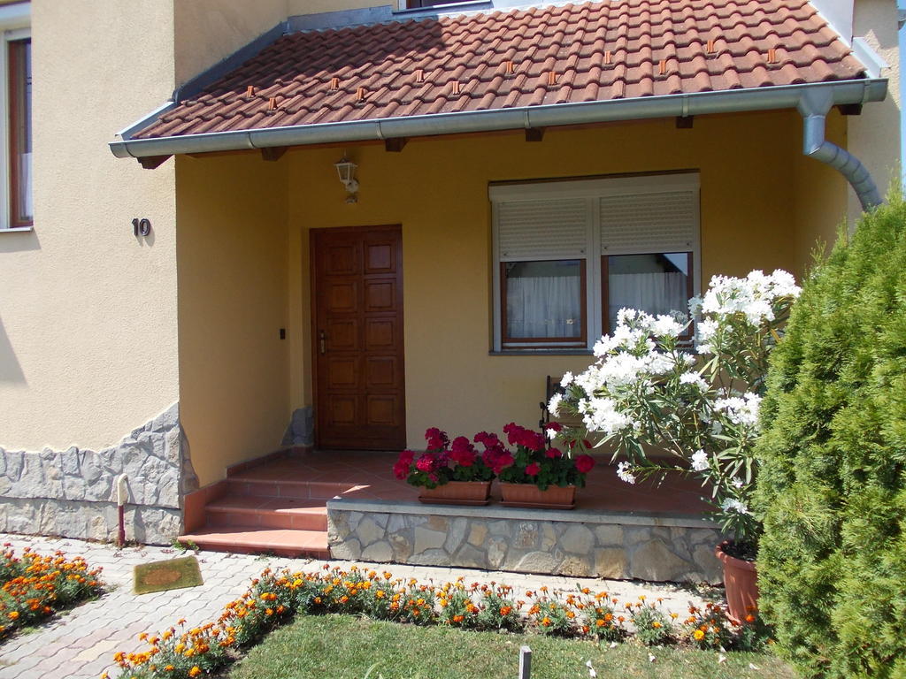 Anna Villa Lenti Room photo